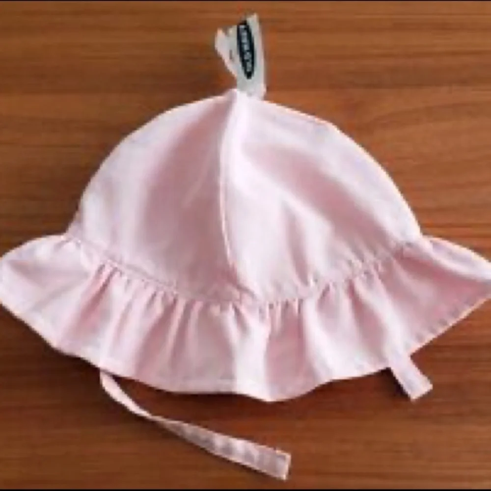 Old Navy reversible sun
